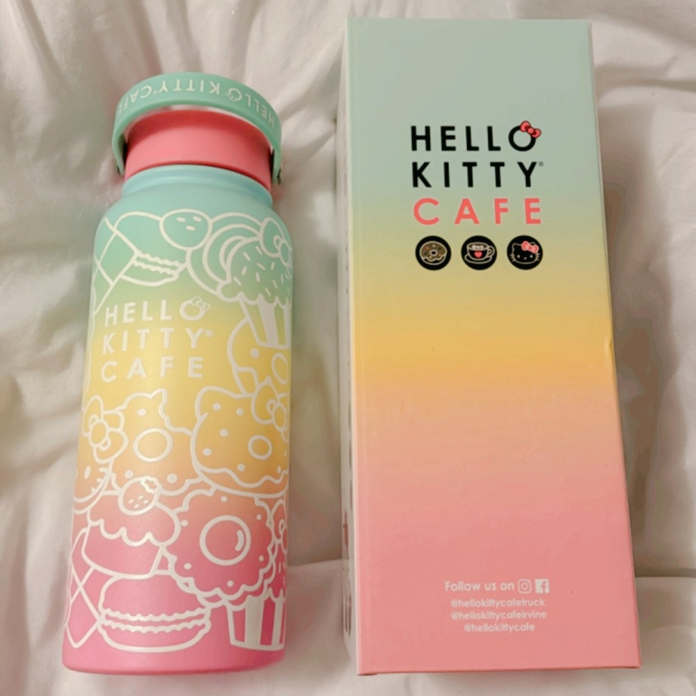 32oz Hello Kitty water bottle - Picture 5 of 5